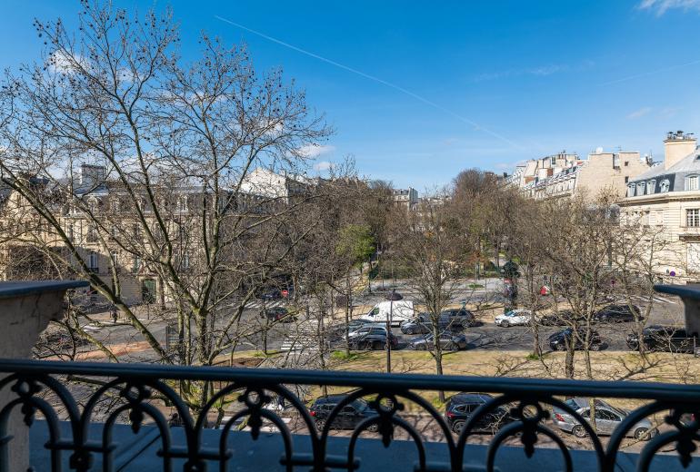 Par016 - Luxury 9 bedroom mansion in Paris 16