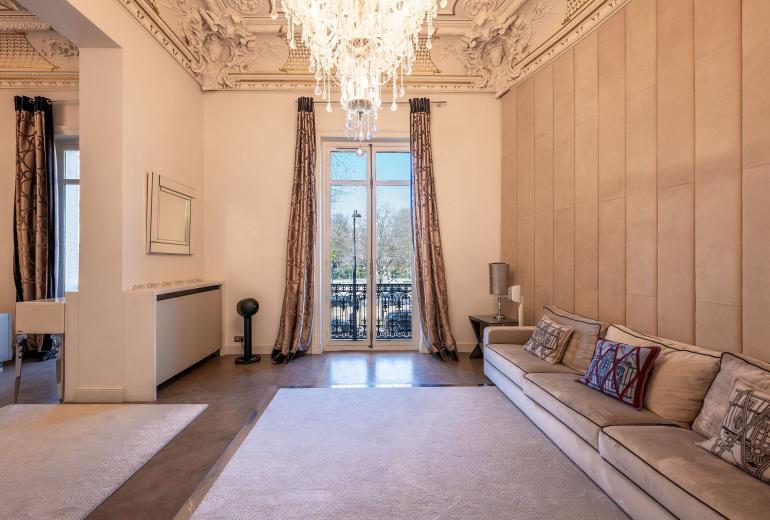 Par016 - Luxury 9 bedroom mansion in Paris 16