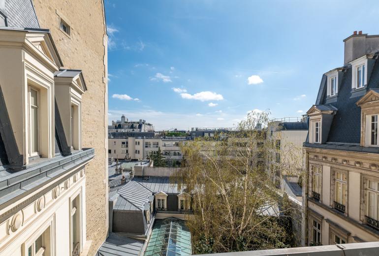 Par016 - Luxury 9 bedroom mansion in Paris 16