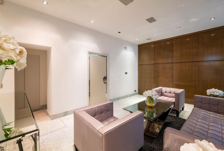 Par016 - Luxury 9 bedroom mansion in Paris 16