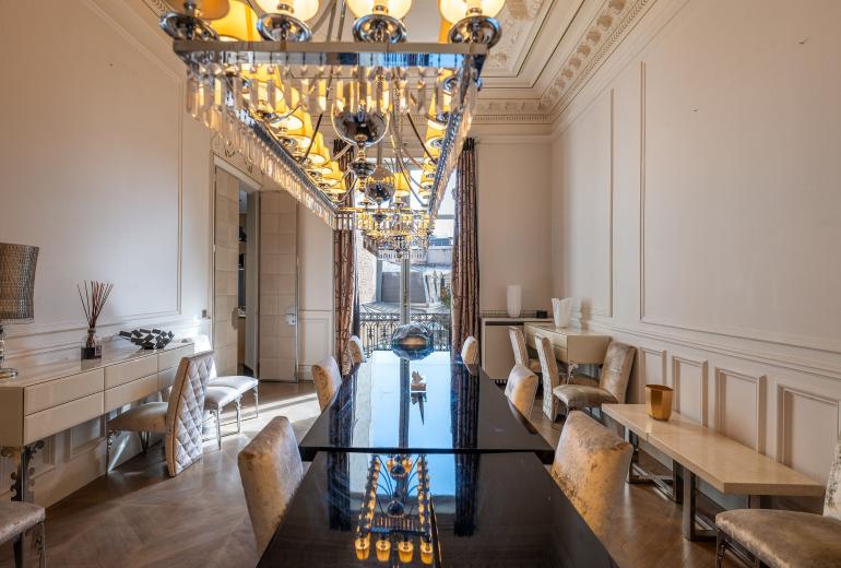 Par016 - Luxury 9 bedroom mansion in Paris 16