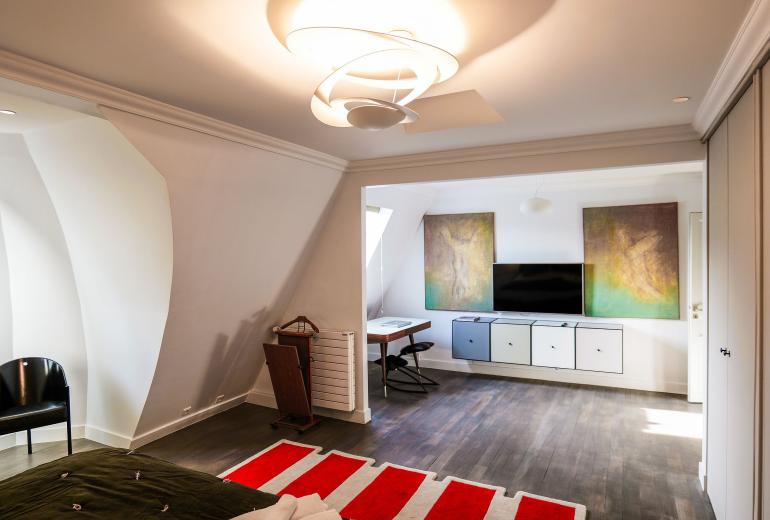 Par189 - Penthouse de 3 chambres à Muette