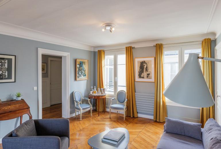Par138 - 2 bedroom apartment in the heart of Paris