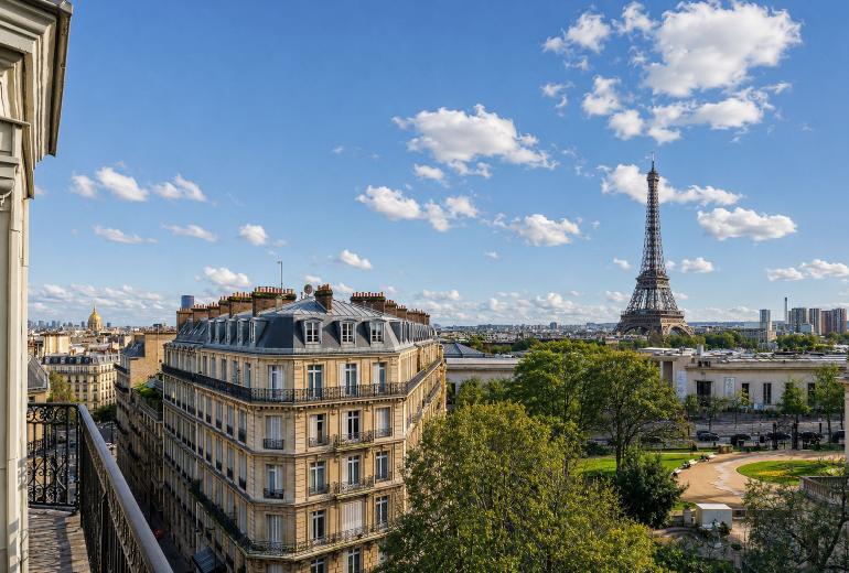 Par117 - Appartement de 3 chambres avec vue
