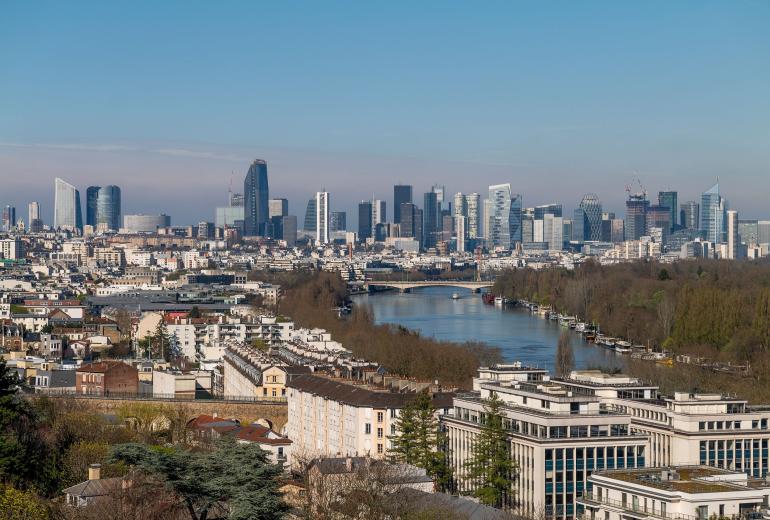 Idf417 - Appartement de 3 chambres avec vue