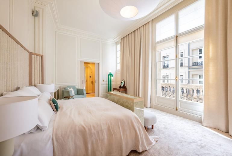 Par031 - Appartement de prestige Place Beauvau