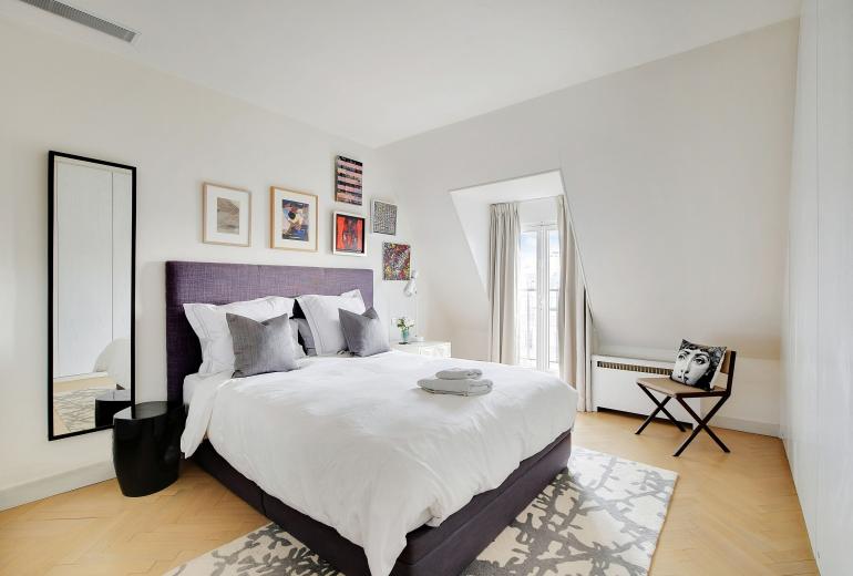 Par253 - Apartamento de 2 quartos em George V.
