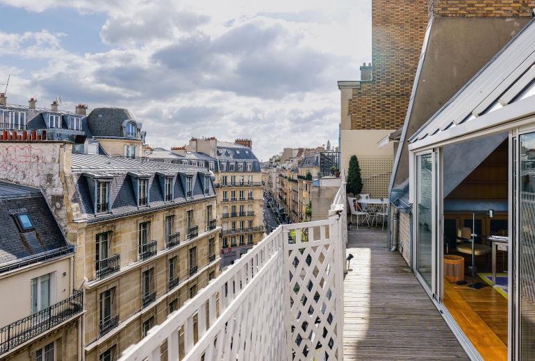 Par141 - Appartement de 3 chambres avec terrasse