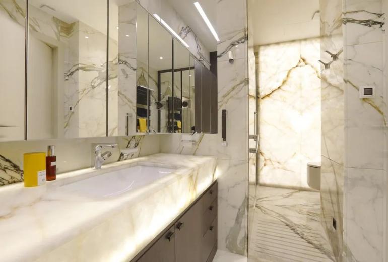 Par422 - Appartement de 2 chambres sur Montaigne