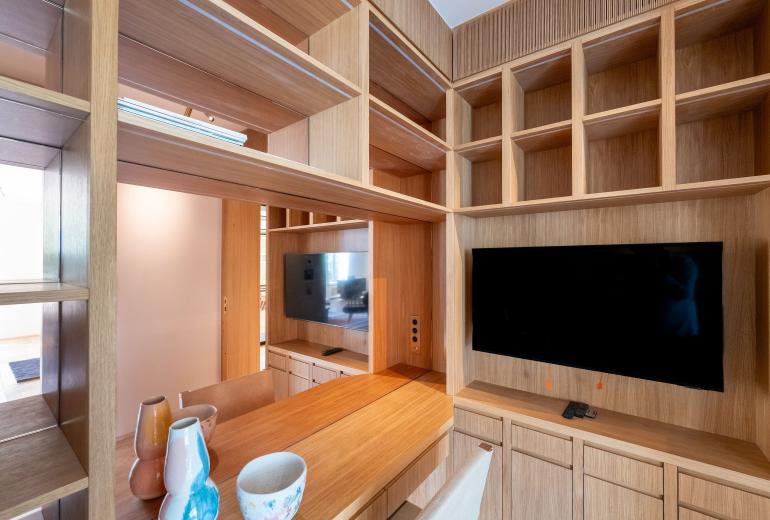 Par143 - Appartement de prestige Avenue Montaigne