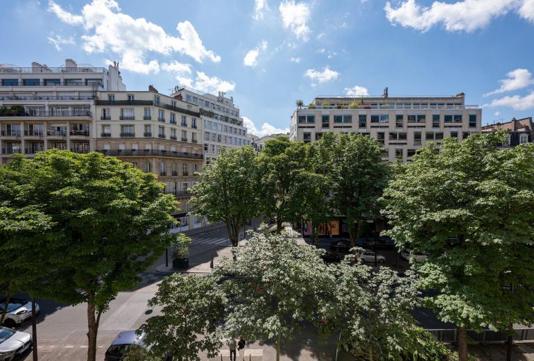 Par143 - Appartement de prestige Avenue Montaigne