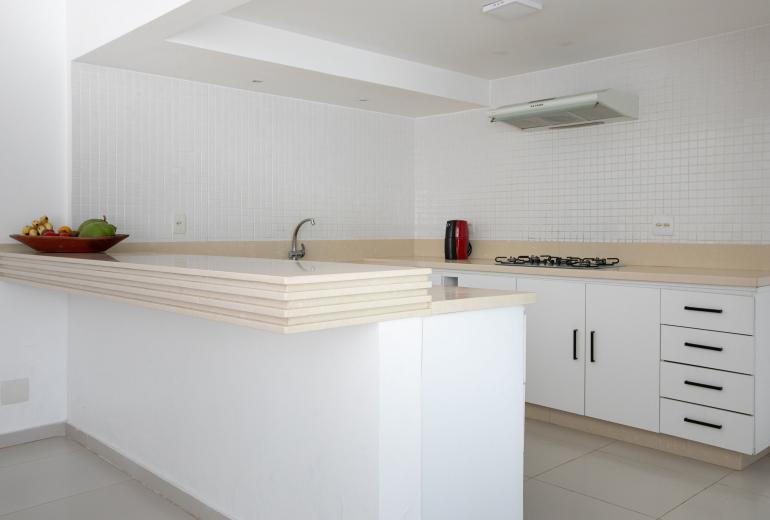Ang063 - Beautiful House in Porto Frade