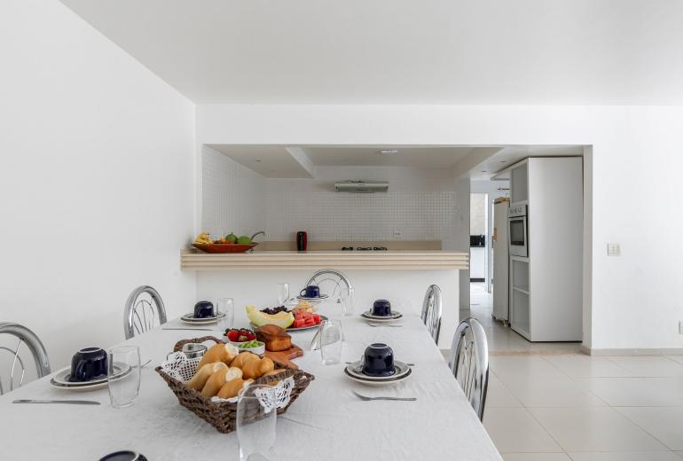 Ang063 - Beautiful House in Porto Frade