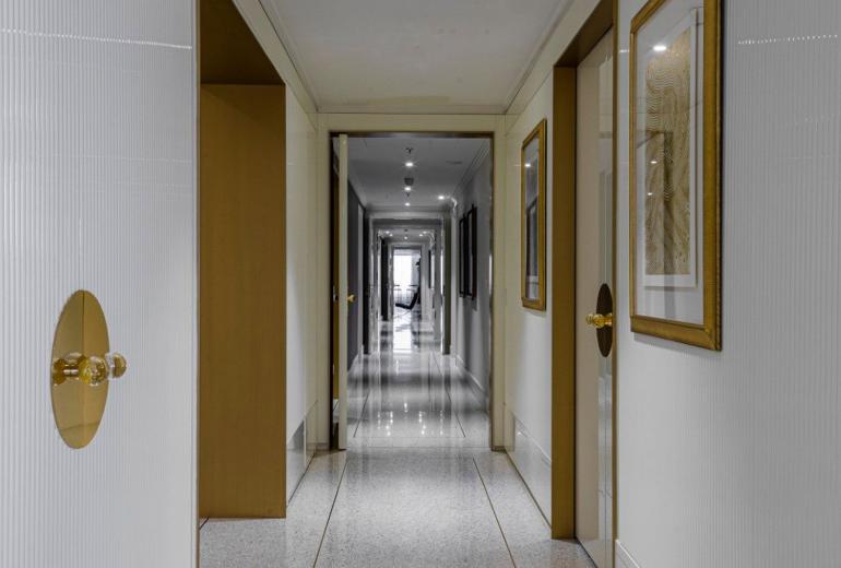 Azu060 - 1250 sqm luxury penthouse with terrace