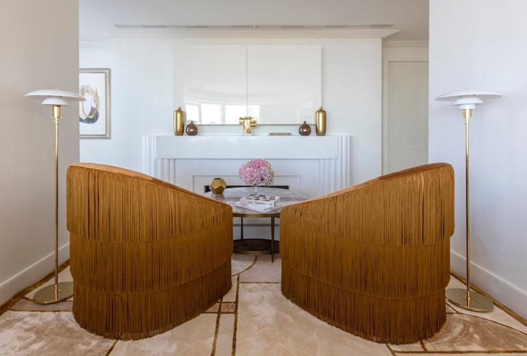 Azu060 - 1250 sqm luxury penthouse with terrace