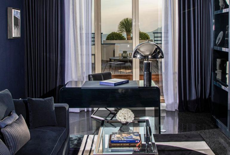Azu060 - 1250 sqm luxury penthouse with terrace