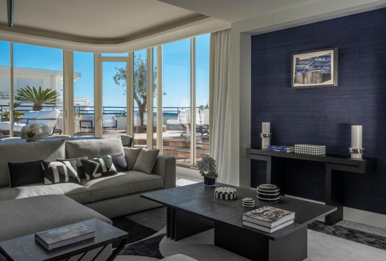 Azu060 - 1250 sqm luxury penthouse with terrace