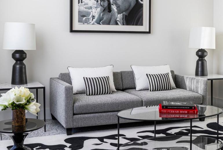 Azu060 - 1250 sqm luxury penthouse with terrace
