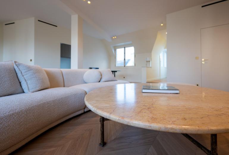 Par157 - Appartement de 3 chambres proche d'Opéra