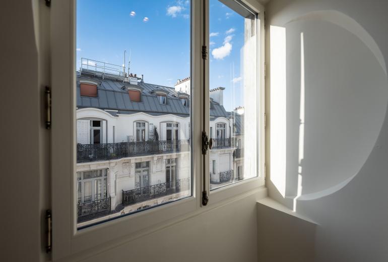 Par157 - Appartement de 3 chambres proche d'Opéra
