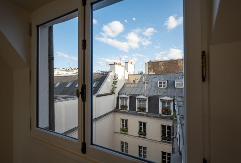 Par157 - Appartement de 3 chambres proche d'Opéra