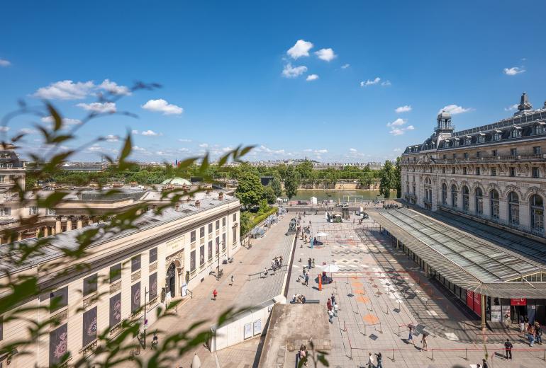 Par202 - Appartement de luxe face au Musée d'Orsay
