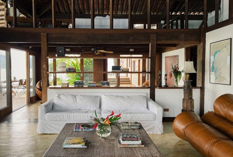Pty015 - Private island in Paraty