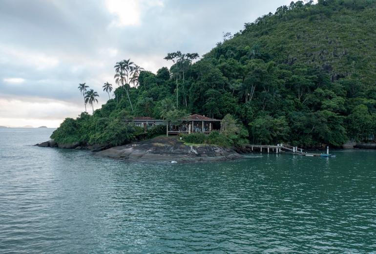 Pty015 - Private island in Paraty
