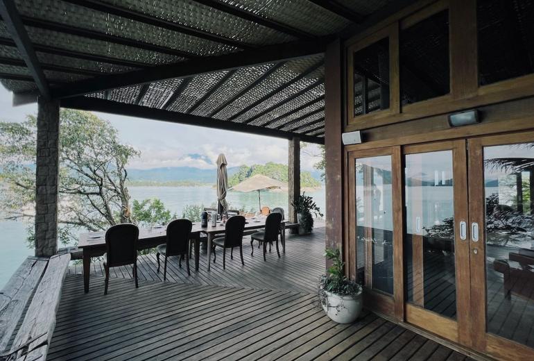 Pty015 - Private island in Paraty