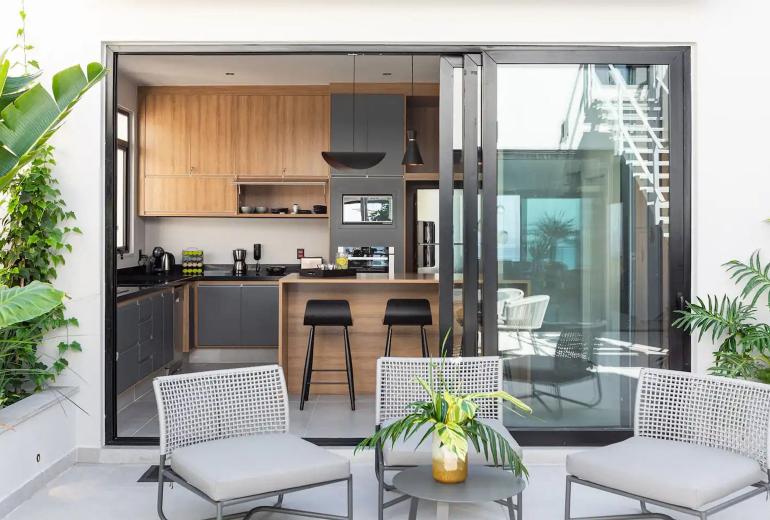 Rio940 - Triplex Penthouse with Pool in Copacabana
