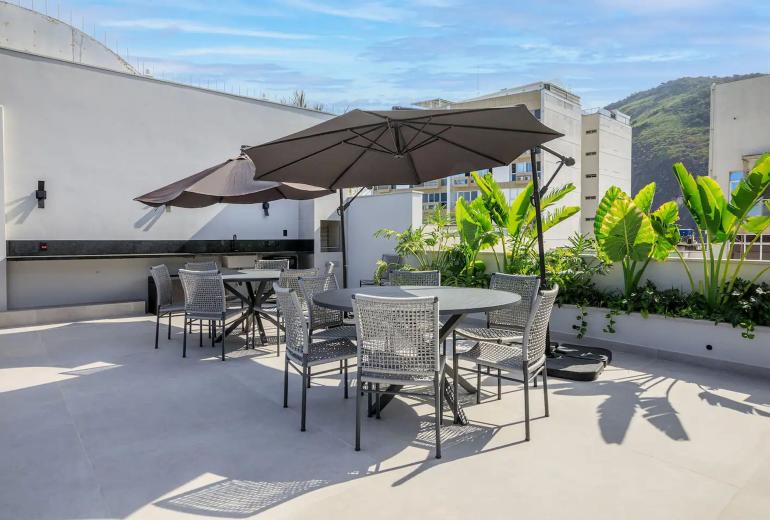 Rio940 - Triplex Penthouse with Pool in Copacabana