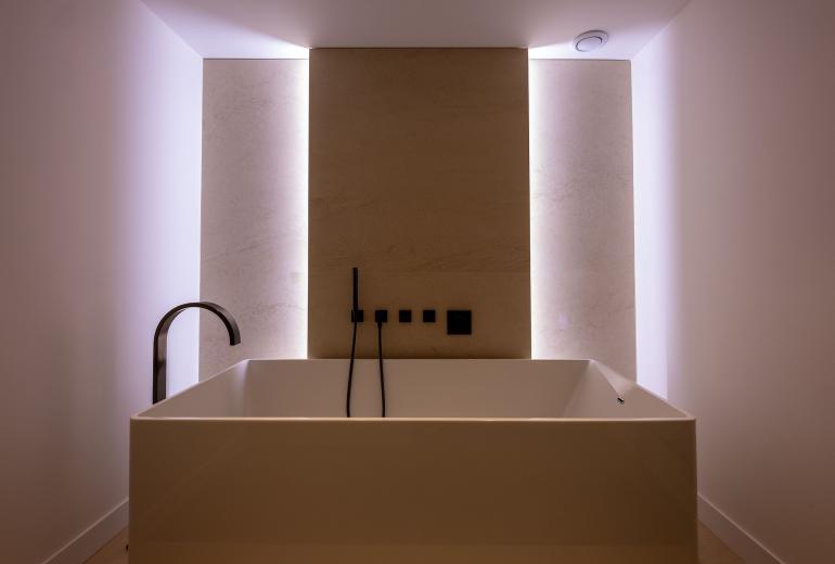 Par035 - Apartamento de luxo icônico com 2 quartos