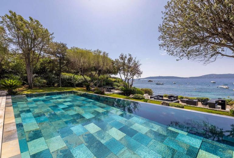 Cor001 - Lujosa Villa Contemporánea en Corsica