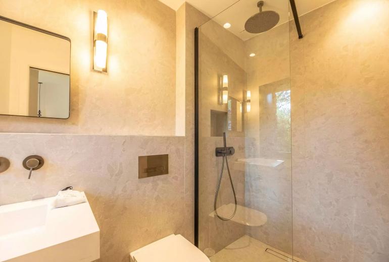 Cor001 - Lujosa Villa Contemporánea en Corsica