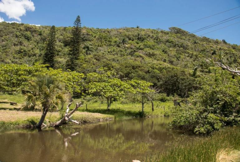 Flo200 - Terreno Praia Brava em Florianópolis