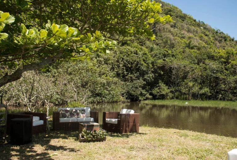 Flo200 - Terreno Praia Brava em Florianópolis