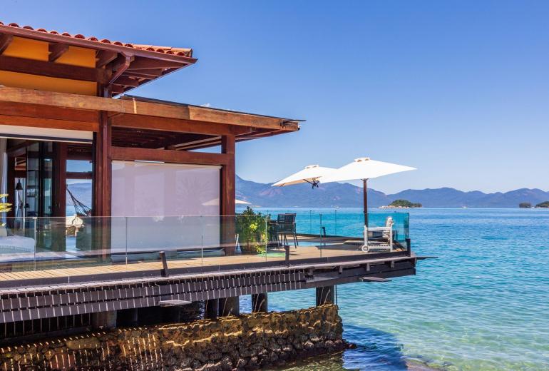 Ang064 - Maison de luxe en bord de mer à Angra dos Reis