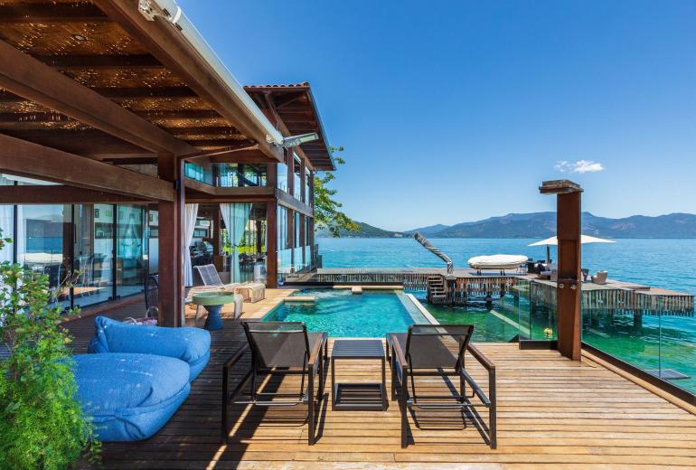 Ang064 - Maison de luxe en bord de mer à Angra dos Reis