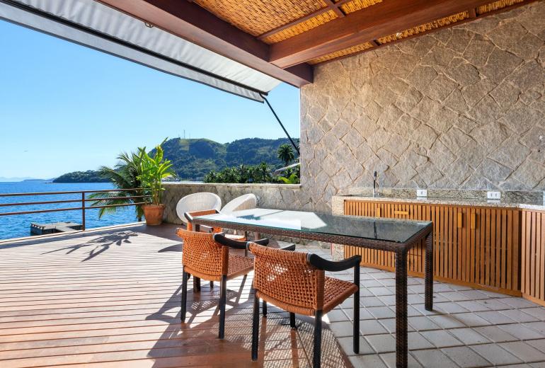 Ang064 - Maison de luxe en bord de mer à Angra dos Reis