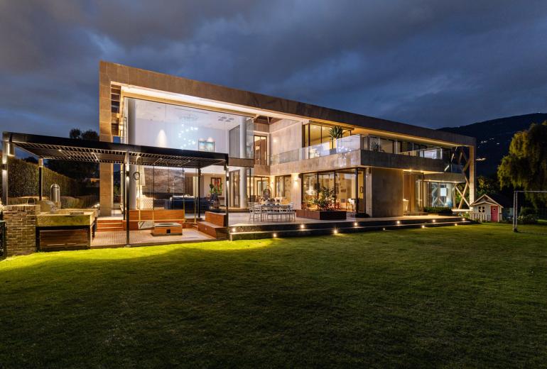 Bog013 - Casa moderna e luxuosa perto de Bogotá