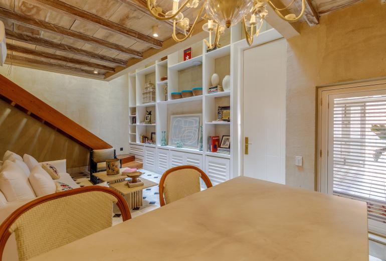 Car067 - Apartamento duplex en el Centro Histórico de Cartagena