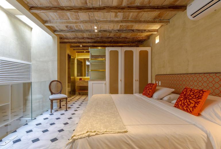 Car067 - Apartamento duplex en el Centro Histórico de Cartagena
