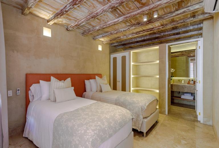 Car084 - Apartamento con terraza en el Centro de Cartagena