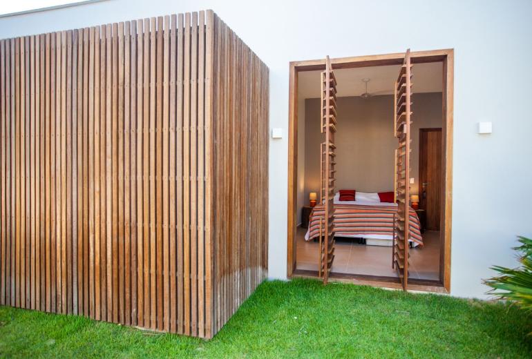 Cea076 - Modern villa facing the sea in Fortim