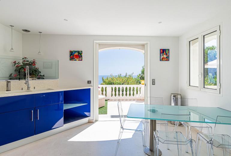 Azu132 - Villa d’Exception à Louer à Super Cannes