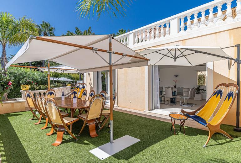 Azu132 - Villa d’Exception à Louer à Super Cannes