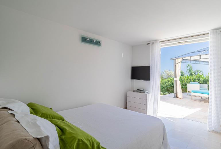 Azu132 - Villa d’Exception à Louer à Super Cannes