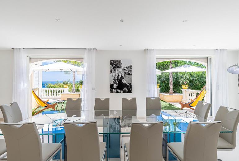 Azu132 - Villa d’Exception à Louer à Super Cannes