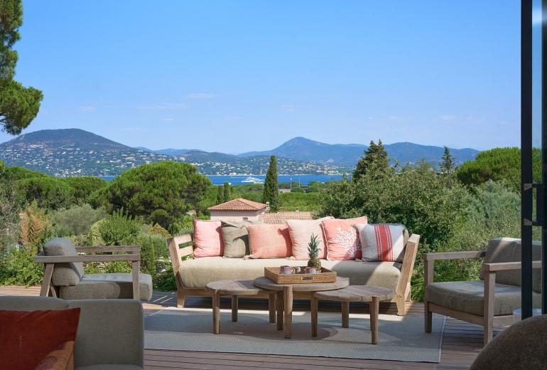 Azu068 - Villa avec Vue sur Saint-Tropez