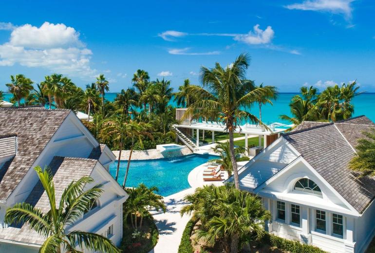 Tci007 - Luxury beachfront villa in Grace Bay
